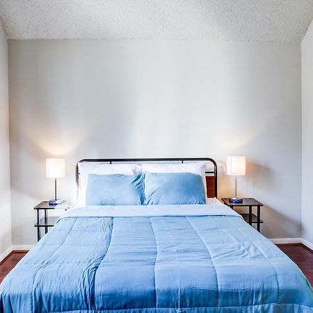Lovely 2 Bedroom, 1 Bath Condo With Pools And Gym. Houston Ngoại thất bức ảnh