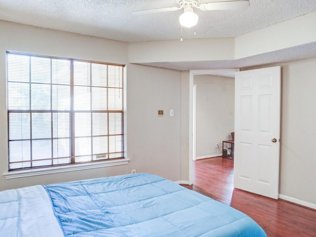 Lovely 2 Bedroom, 1 Bath Condo With Pools And Gym. Houston Ngoại thất bức ảnh