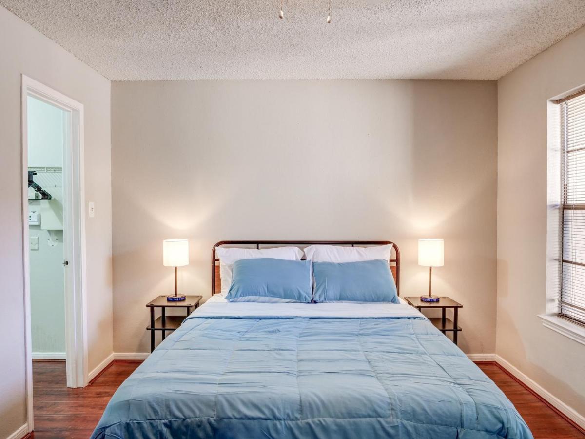 Lovely 2 Bedroom, 1 Bath Condo With Pools And Gym. Houston Ngoại thất bức ảnh