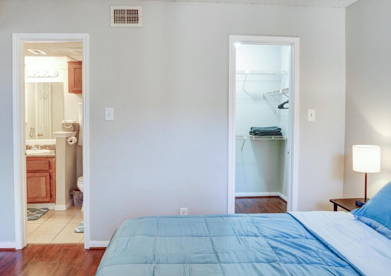 Lovely 2 Bedroom, 1 Bath Condo With Pools And Gym. Houston Ngoại thất bức ảnh